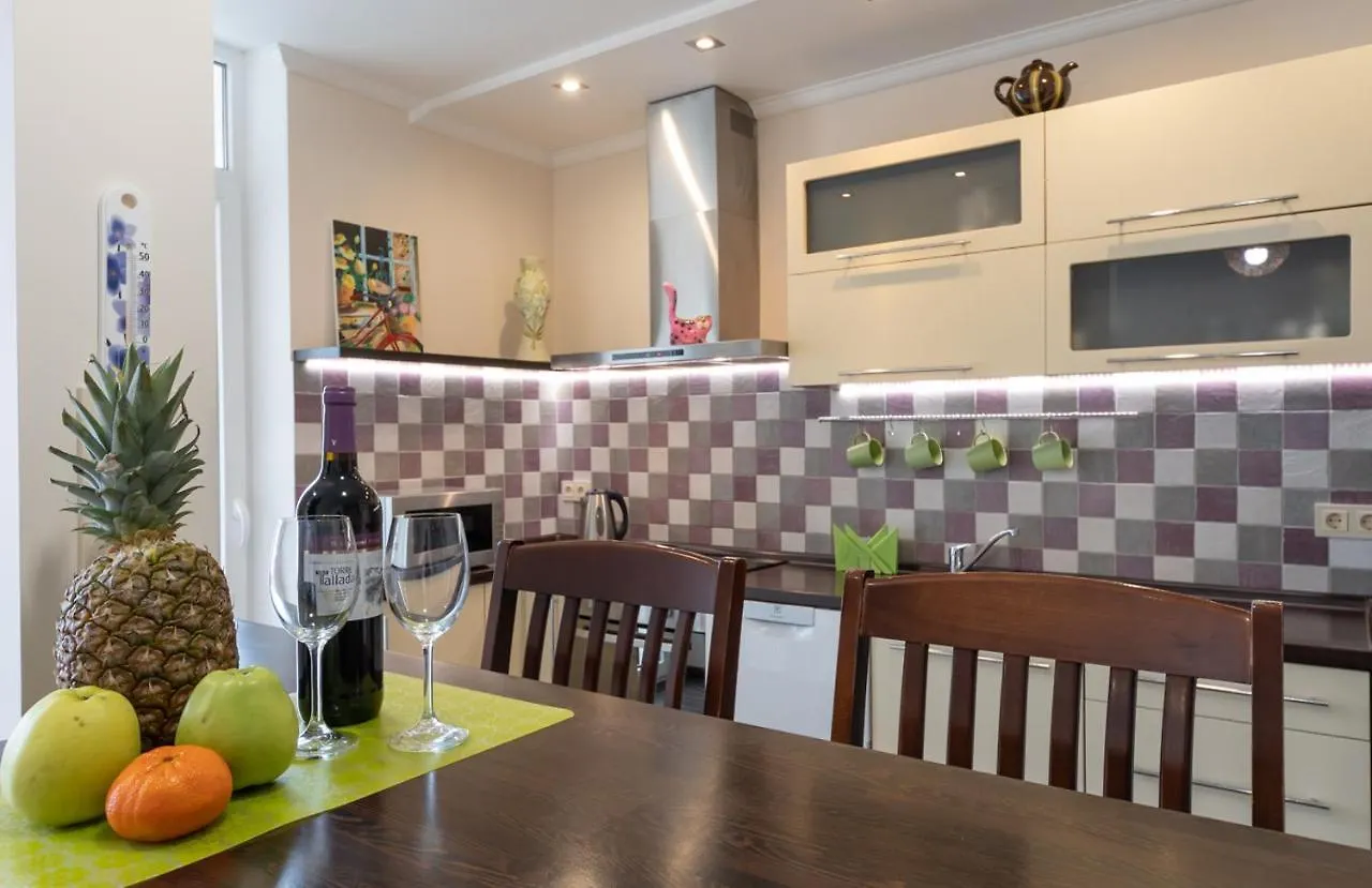 Видові 1К-2К Апартаменти 11,15, 23 Поверхи Kyjev Apartmán